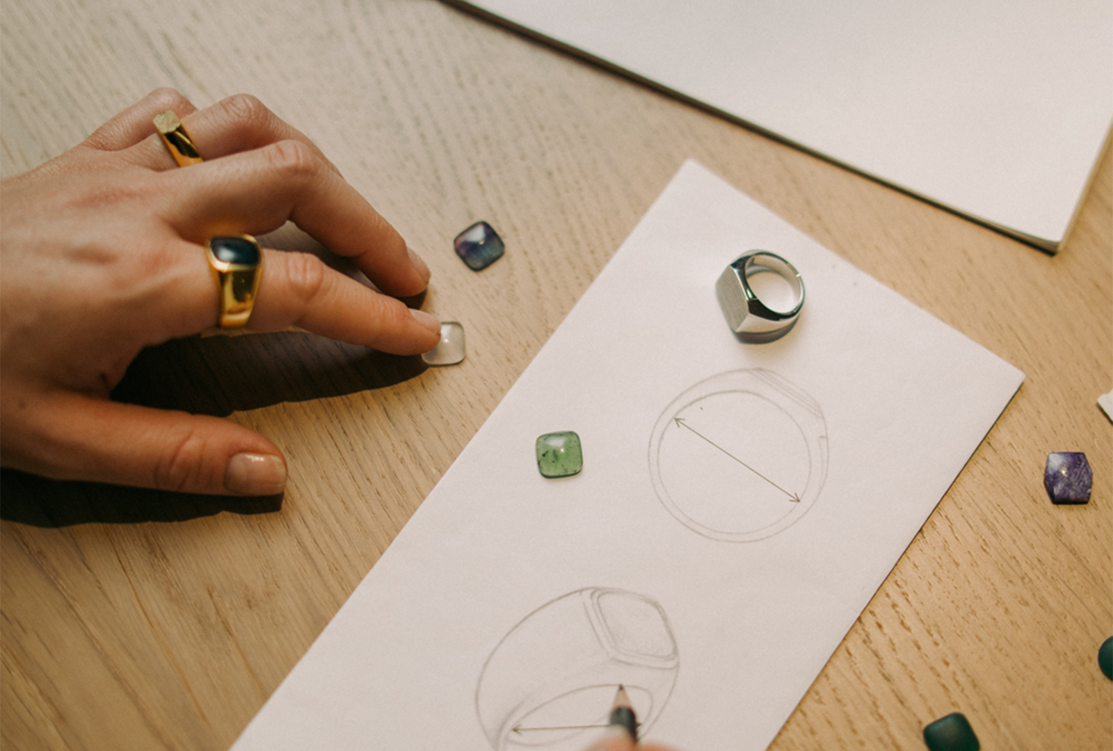 Design egen ring | Få en personlig gravering IX Studios – STUDIOS DK