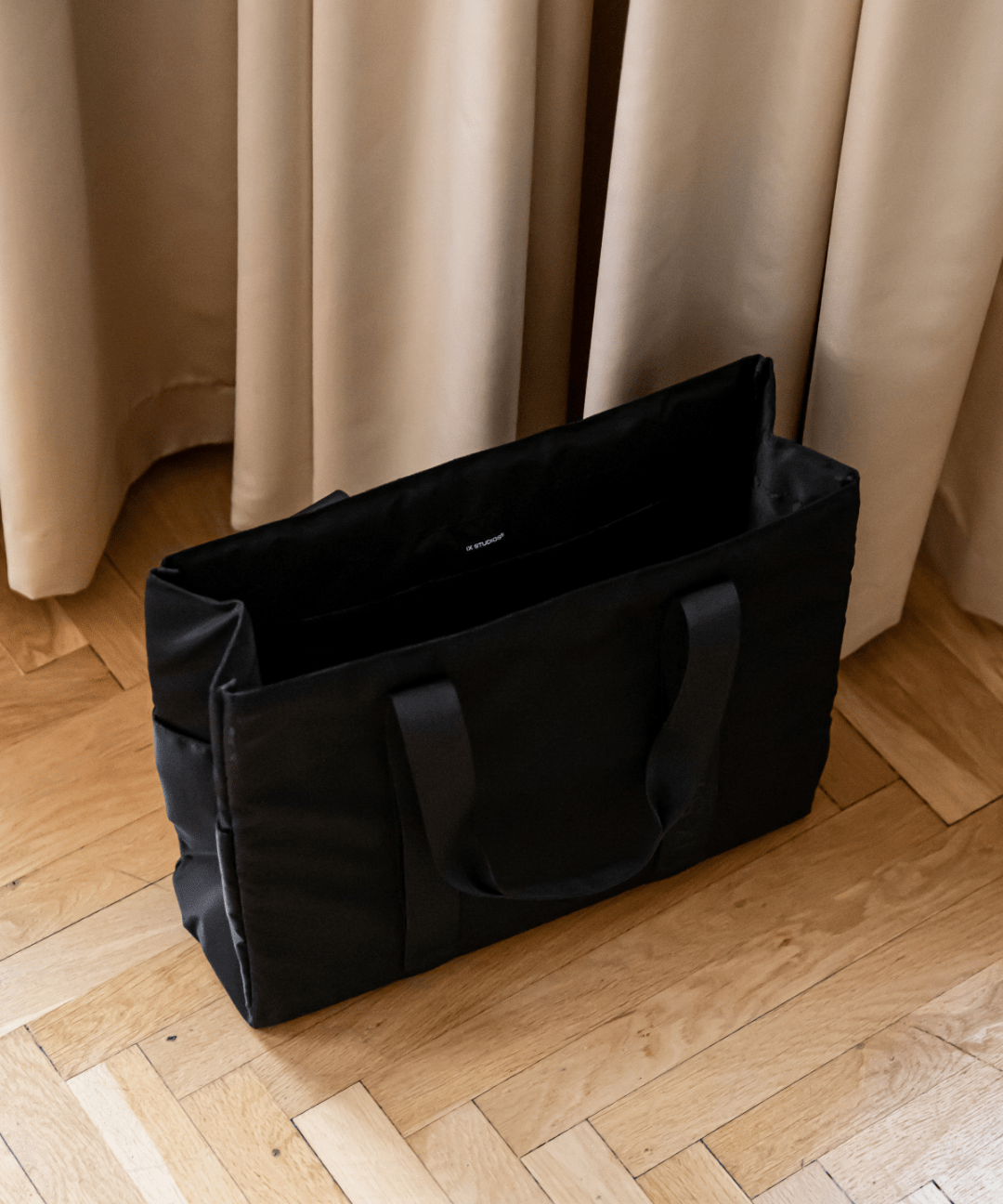 IX Big Nylon Tote Bag Black