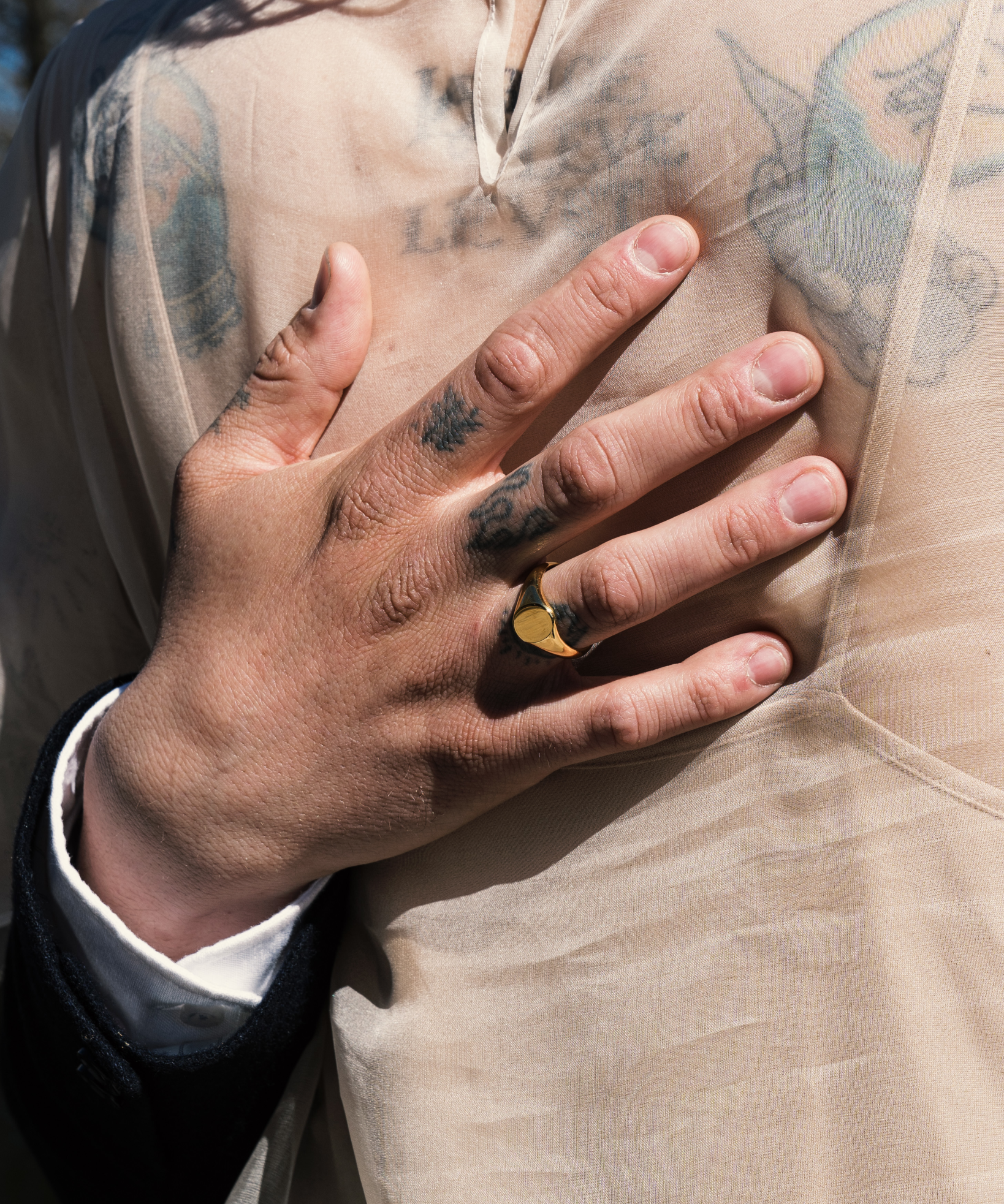 IX Mini Oval Signet Ring Gold 14K